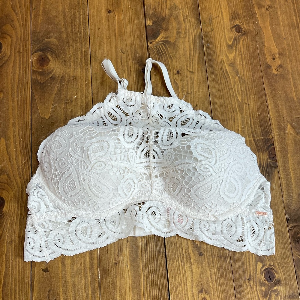 Pink by Victoria’s Secret white lace push-up bra size small